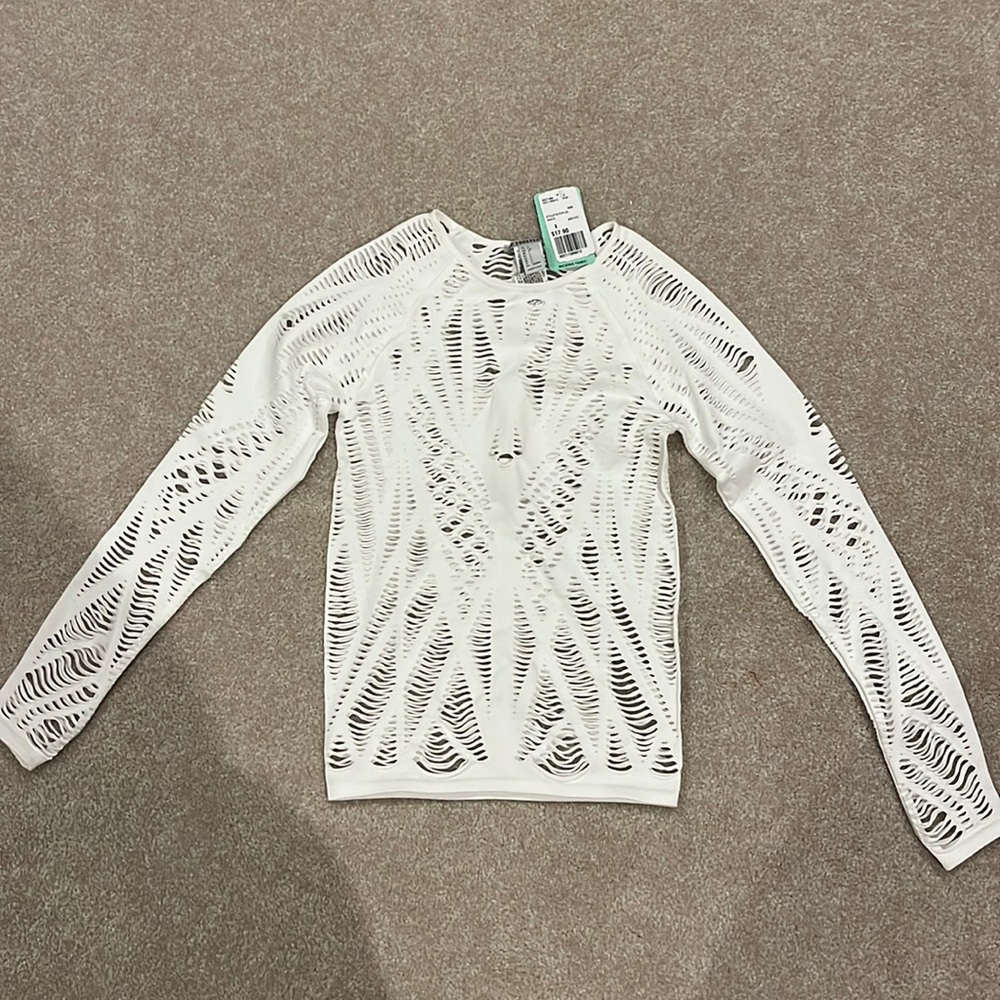 Womens white long sleeve athletic top sz small